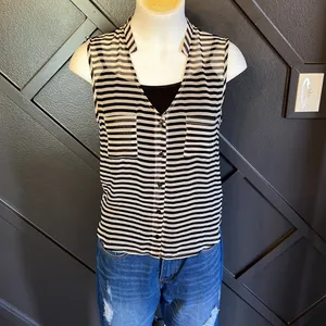 Black & White Stripe Top Size Medium thumbnail 3