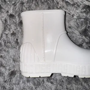 UGG Drizlita Rain Boots Women 5 White Waterproof Rubber Ankle Sheepskin Insole‎ thumbnail 11