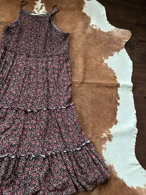 Liberty Love Maternity knee length dress size large All though labeled as maternity it can work as a regular dress as well! One of the straps is peeling pretty badly see photos thumbnail 2