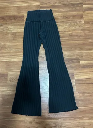 Black/grey aerie flare ribbed leggings thumbnail 1
