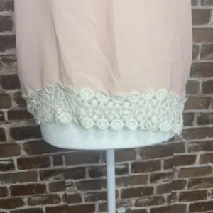 Liberty Love Spaghetti Tank Top Women’s Medium Pink White Lace 100% Polyester thumbnail 2