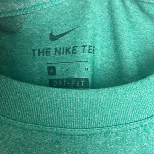 Nike Dri-fit  tee thumbnail 3
