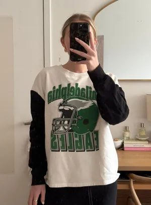 Eagles Crewneck Multiple Size L thumbnail 1