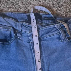 Kendall + Kylie The Icon High Rise‎ Straight Leg Ripped Distressed Jeans Women's thumbnail 5