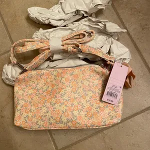 Brand new crossbody bag thumbnail 3