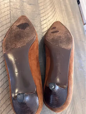 Vintage Walter Steiger Tan Suede Pointed Toe Buckle Pumps Size 7.5 Made in Italy thumbnail 13