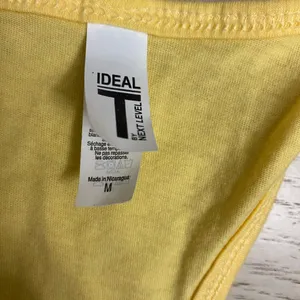Yellow Pascal from Disney's Tangled Tank Top with Embroidery Size M thumbnail 3