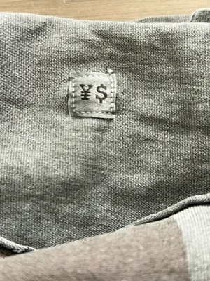 Olivia Rodrigo GUTS World Tour Photo Hoodie thumbnail 2