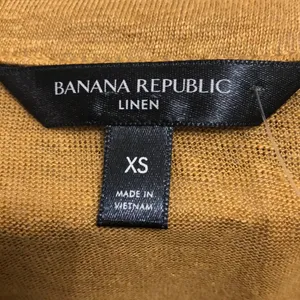 Banana Republic Women’s Linen Short Sleeve Polo | NWOT thumbnail 7