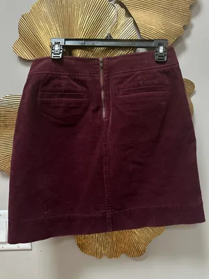 Loft Burgundy Maroon Corduroy Mini Skirt Pockets Zip Size 2 thumbnail 4