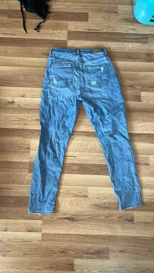 American Eagle Mom Jeans thumbnail 3