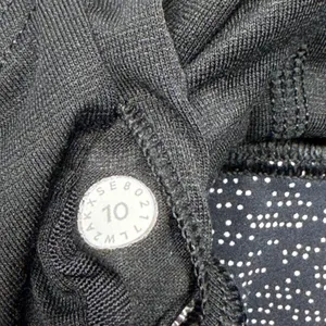 Lululemon Fast and Free Bra Women’s Size 10 Blue Reflective Medium Support thumbnail 4