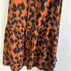 C+D+M Leopard Print Wrap Dress Womens Large Rust Orange Short Sleeve Tiered Midi thumbnail 5