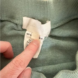 My Mum Made It - Loungewear Shorts and Sweatshirt Set in Green thumbnail 3