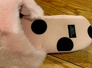 Victoria's Secret Signature Satin Slippers Pink/Black Polka Dot /Faux Fur M7/8 thumbnail 3