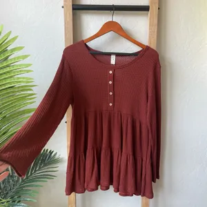 Lazy sundays NWT Waffle-Knit Tiered Henley Tunic Top in Rust thumbnail 2