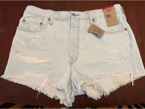 Levi’s 501 Denim Shorts thumbnail 1