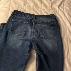 Old Navy Curvy Mid-rise Boot Cut Jeans - Size 8 thumbnail 3