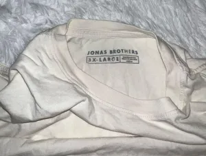 Jonas Borthers “Jo Bros” Concert Band Merch size 3XL thumbnail 3