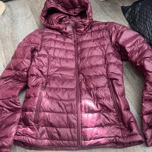 Aritzia TNA Purple Down Packable‎ Botanie Puffer Jacket XS thumbnail 4