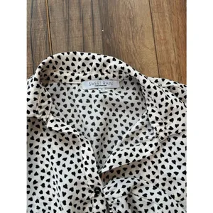 Sweet Rain White Button-Down Blouse with Black Heart Print thumbnail 2