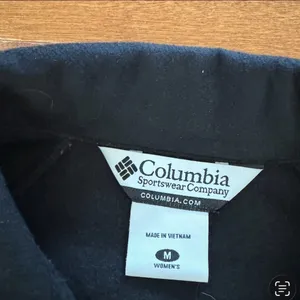 Columbia Women's Black Fleece Jacket thumbnail 2