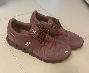 Running Shoes thumbnail 1