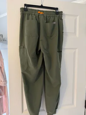 FIGS High-Waisted Uman Jogger Scrub Pants thumbnail 3