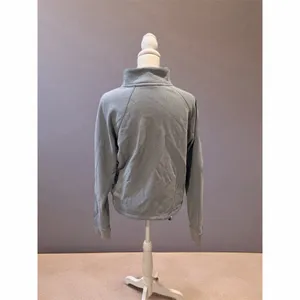 Mountain Hardwear Under Armour Sweatshirt Womens Size M Gray 1/4 Zip Pullover Mock Neck thumbnail 4