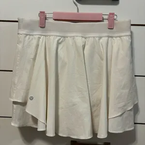 Lululemon Court Rival Perforated High-Rise Skirt thumbnail 3