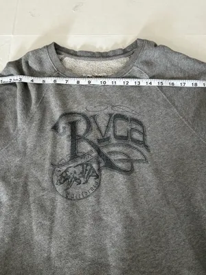 ⭐ Best option for Curtsy search: RVCA Gray Logo Crewneck Sweatshirt Size Small thumbnail 2