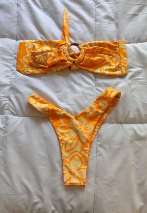 Kulani Kinis Bikini Set thumbnail 1