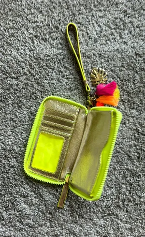 Lilly Pulitzer Wallet Wristlet thumbnail 1