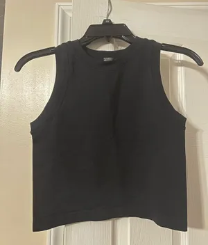 Dynamic Black Cropped Tank thumbnail 1