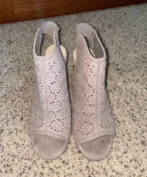 Lauren Conrad Heeled Shoes thumbnail 2