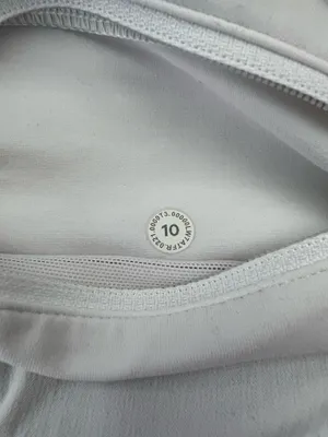 Lululemon Speed Shorts 2.5" thumbnail 3