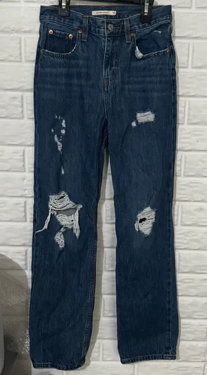 Levis Low Pro Straight Jeans Women’s 25 Distressed Medium Wash Denim thumbnail 1