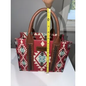 Wrangler Southwestern Aztec‎ Crossbody Tote Women's Western Bag Burgundy L thumbnail 7