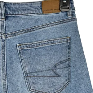American Eagle SZ 8 SHORT Mom Jeans Distressed Zip-Fly Hi-Rise Zip-Fly Pockets thumbnail 6