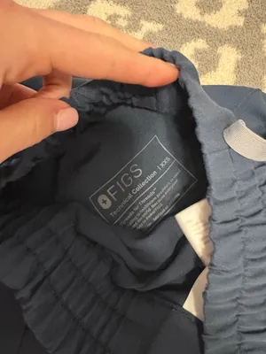FIGS Scrub Pants thumbnail 2