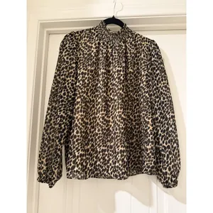 J.CREW Animal Print Smocked Mock Neck Long Sleeve Blouse Top Multicolor M thumbnail 2