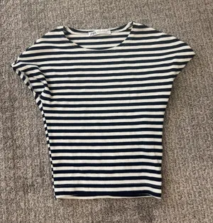 Zara top  thumbnail 1