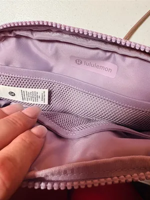Lululemon Everywhere Belt Bag thumbnail 4