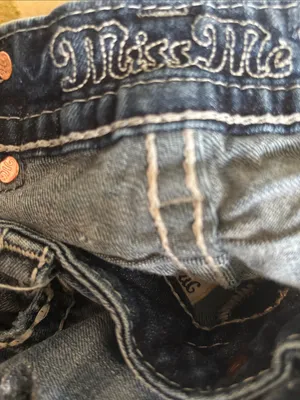 VTG Miss Me Mid~Rise Distressed Boot Cut Jean Sz 32 Embellished Embroidered Blue thumbnail 6