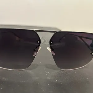 Sojos Black Aviator-Inspired Rimless Sunglasses thumbnail 6