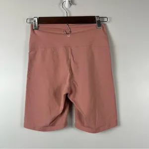 Aritzia TNA pink 7 inch biker shorts size small thumbnail 3