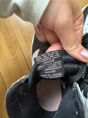 Nike Air Jordan 1 Mid Black White Gray thumbnail 7
