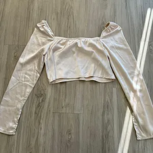 Princess Polly Long Sleeve Crop Top thumbnail 2