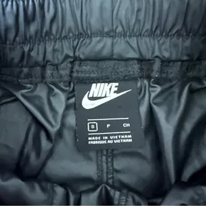 Nike‎ Tech Pack Woven Belted Black & White Swoosh Jogger Pants Size S thumbnail 6
