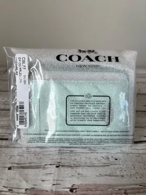 Coach card case thumbnail 9